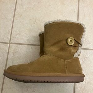 Koolaburra Kids Tan Suede Winter Boots